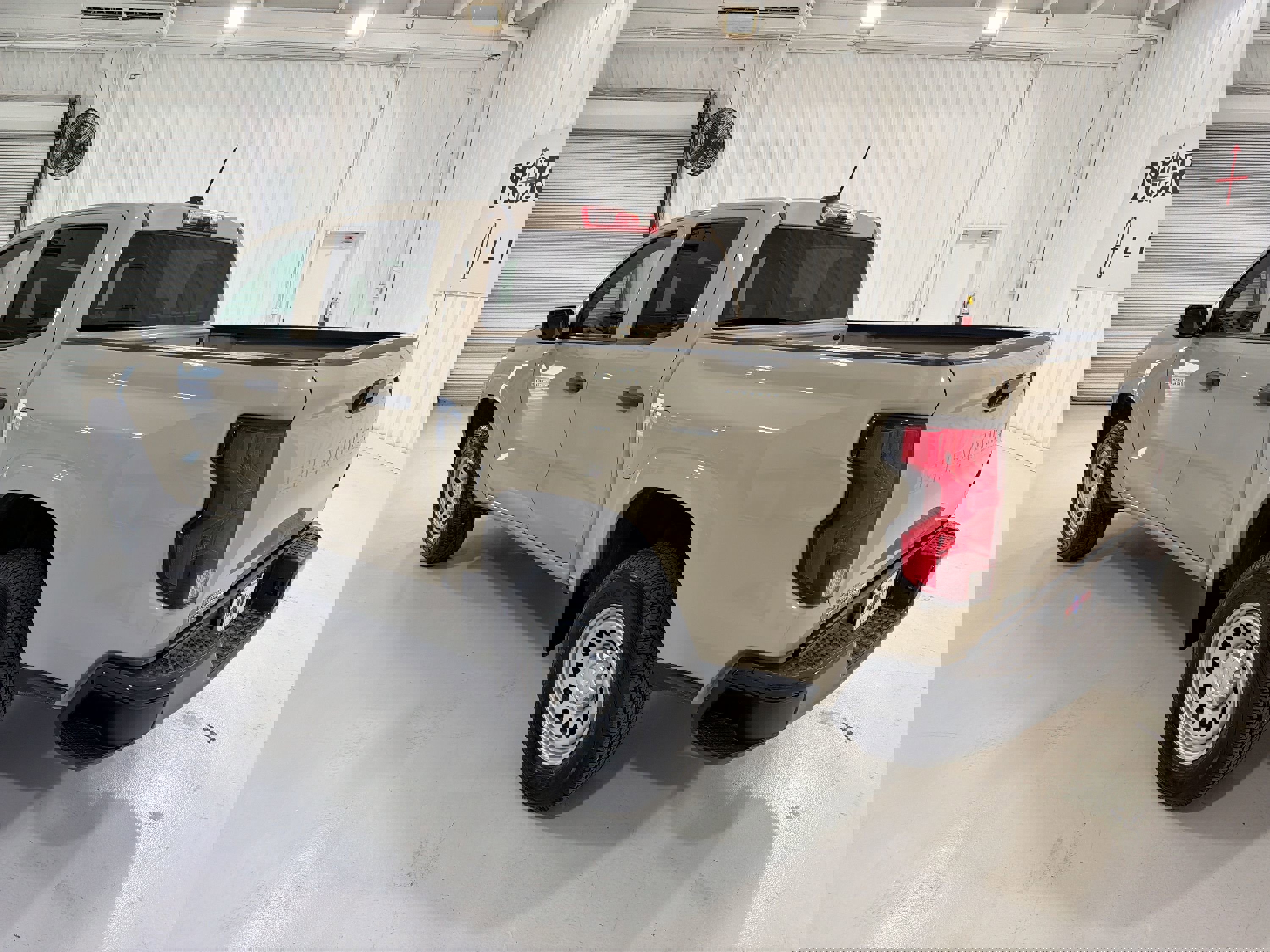 Used 2023 Chevrolet Colorado W/T image 25