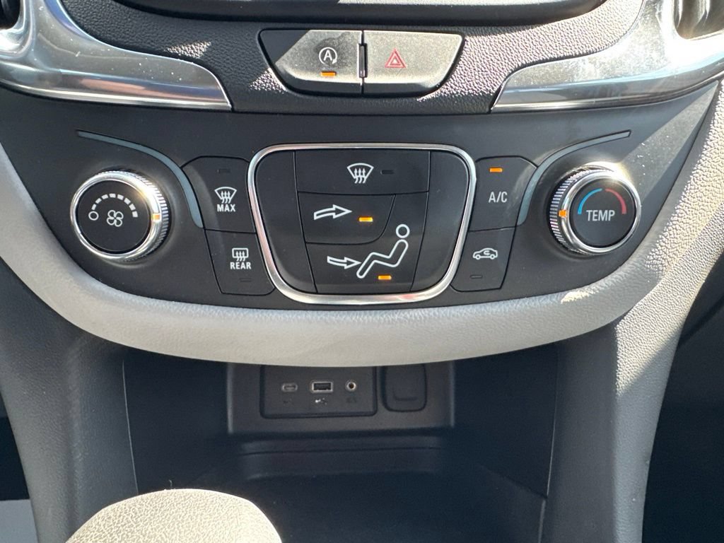 Used 2024 Chevrolet Equinox LS w/ Midnight Edition AWD/4WD image 21