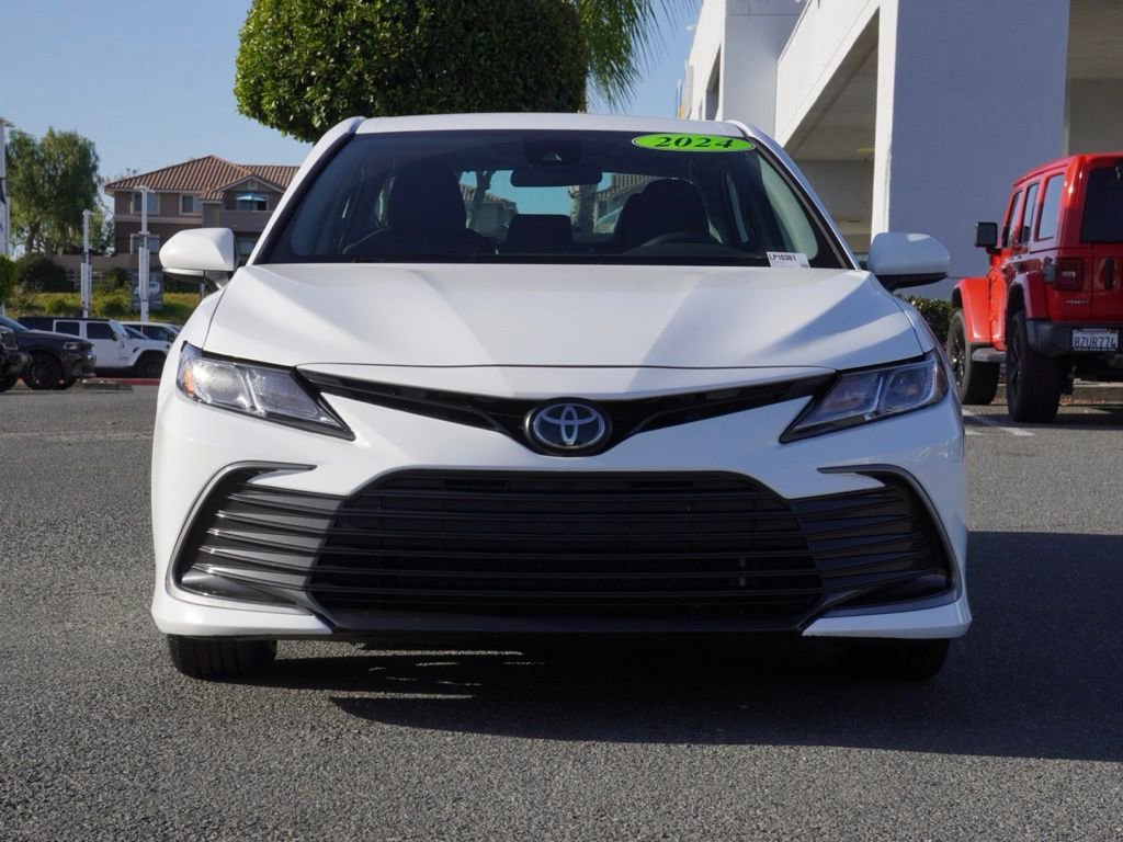 Used 2024 Toyota Camry LE image 9
