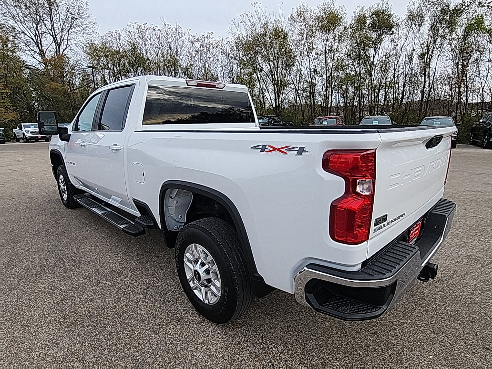 Used 2025 Chevrolet Silverado 2500 LT w/ Convenience Package image 6
