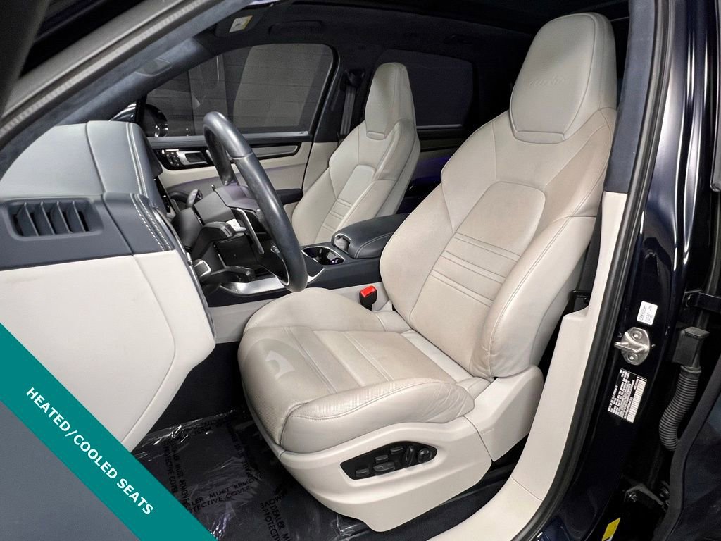 Used 2022 Porsche Cayenne Turbo image 3
