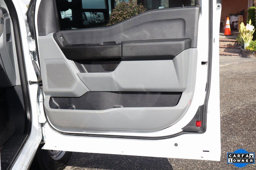 Used 2023 Ford F250 XL w/ Snow Plow/Camper Package image 43