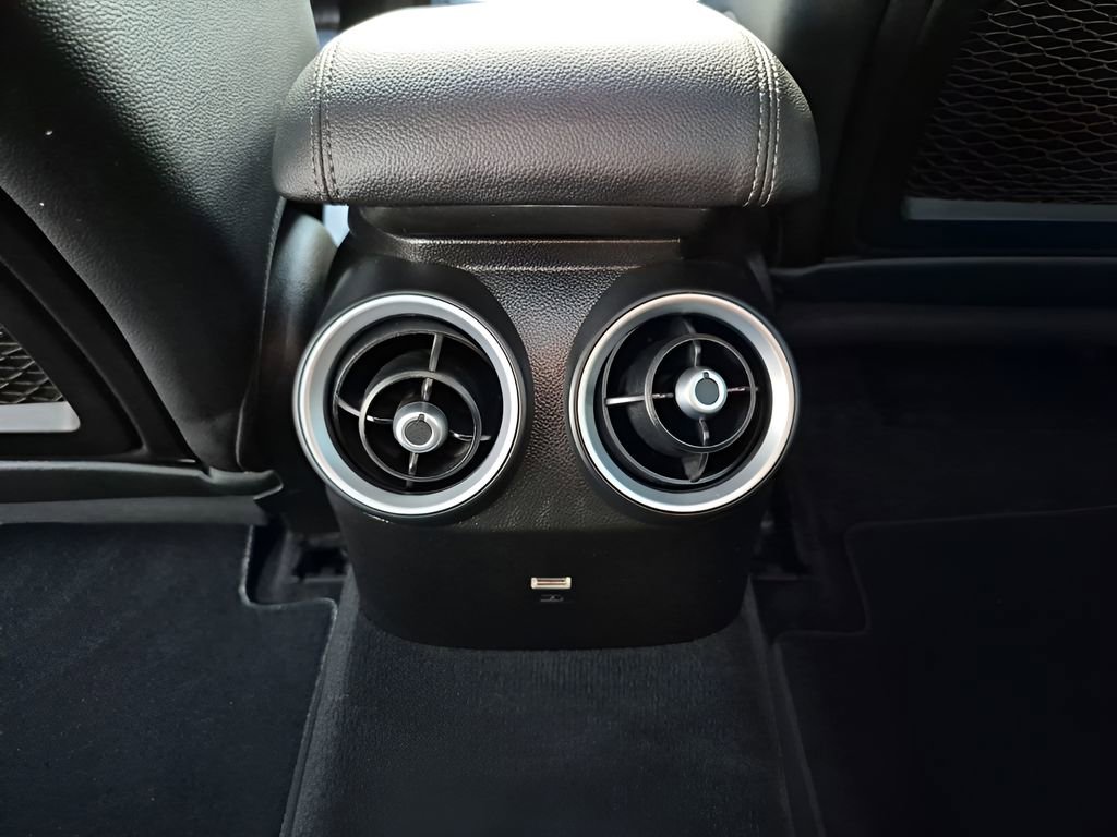 Used 2019 Alfa Romeo Giulia w/ Nero Edizione image 21