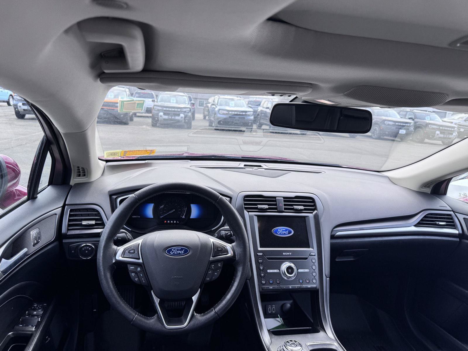 Used 2019 Ford Fusion Titanium FWD image 8