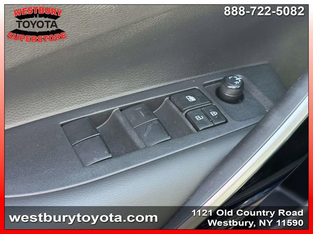 Used 2021 Toyota Corolla XLE w/ Advanced Lighting Package image 18
