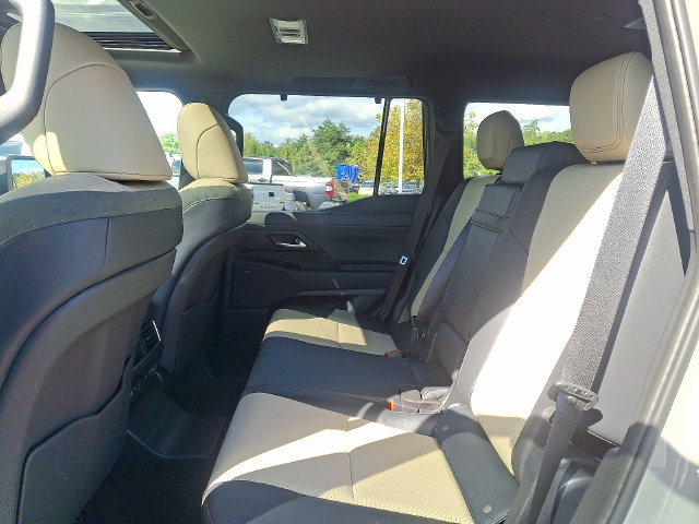Used 2026 Lexus GX 550 AWD/4WD image 10