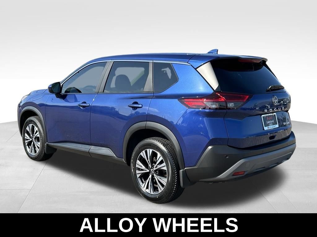 Used 2023 Nissan Rogue SV AWD/4WD image 3