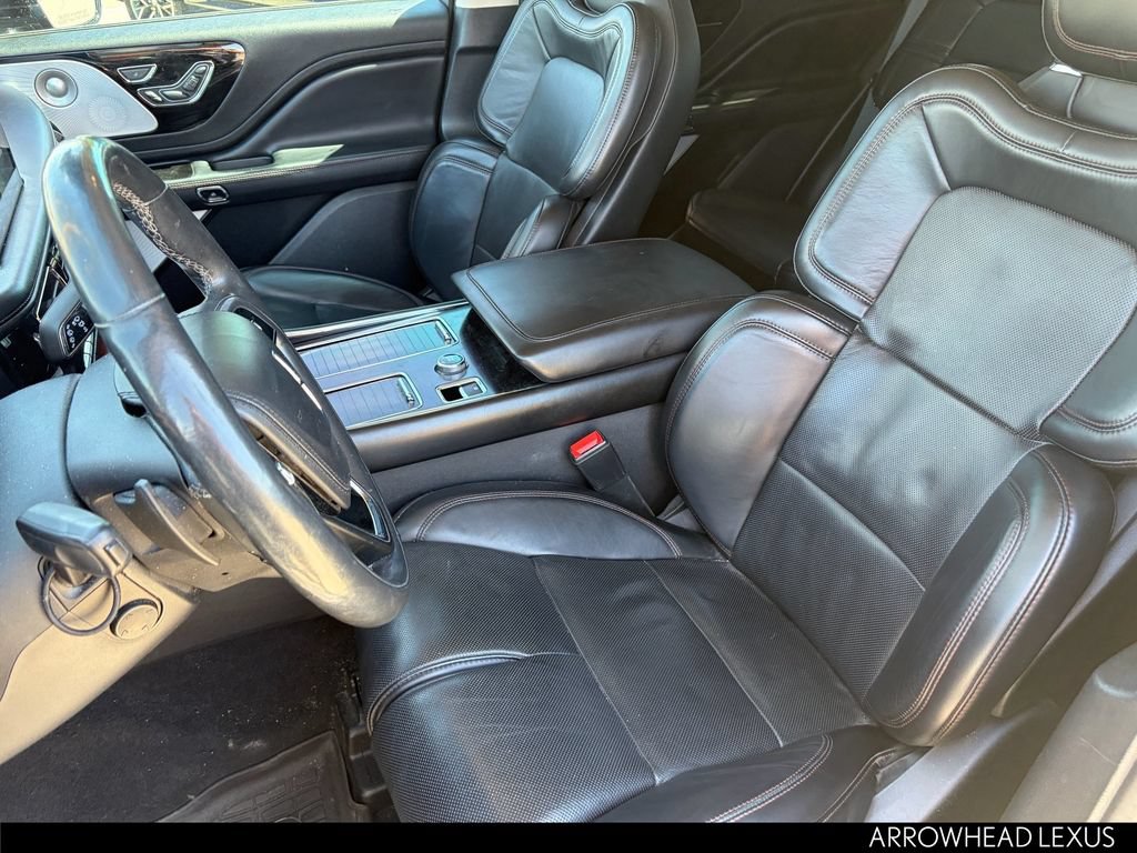 Used 2021 Lincoln Aviator Reserve w/ Equipment Group 210A AWD/4WD image 13