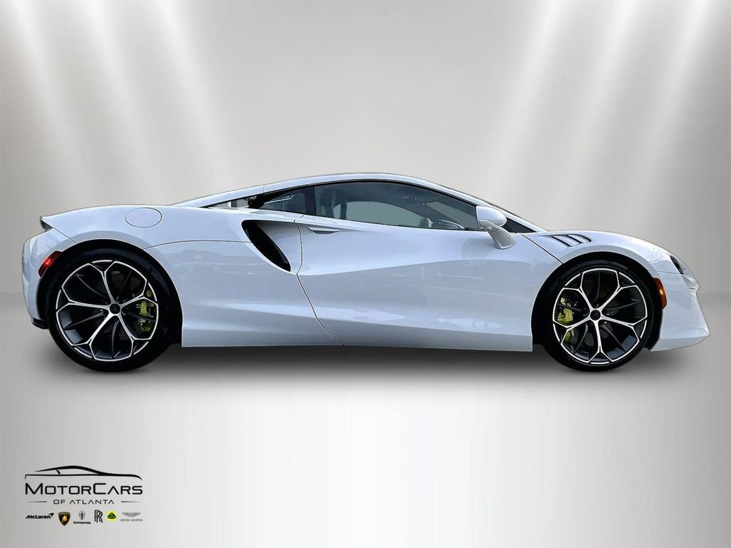 New 2026 McLaren Artura RWD image 12
