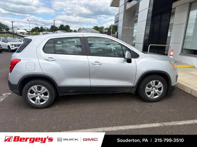Used 2016 Chevrolet Trax LS FWD image 5