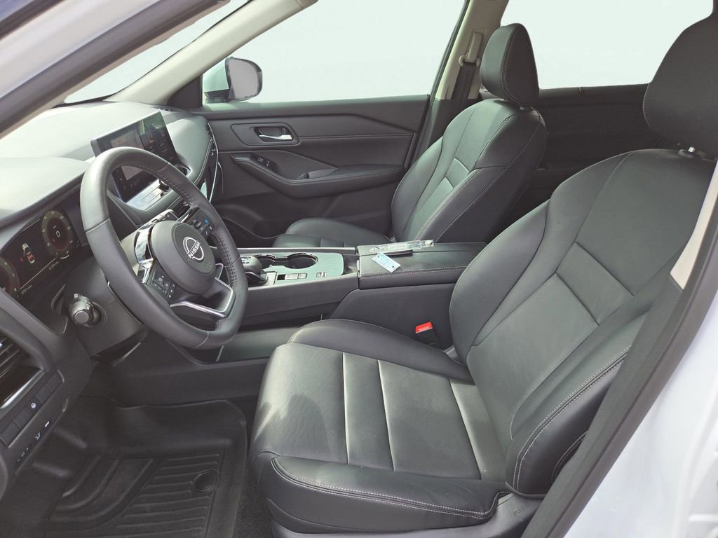 Used 2024 Nissan Rogue SL w/ SL Premium Package image 18