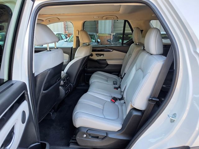 Used 2023 Honda Pilot Touring image 22