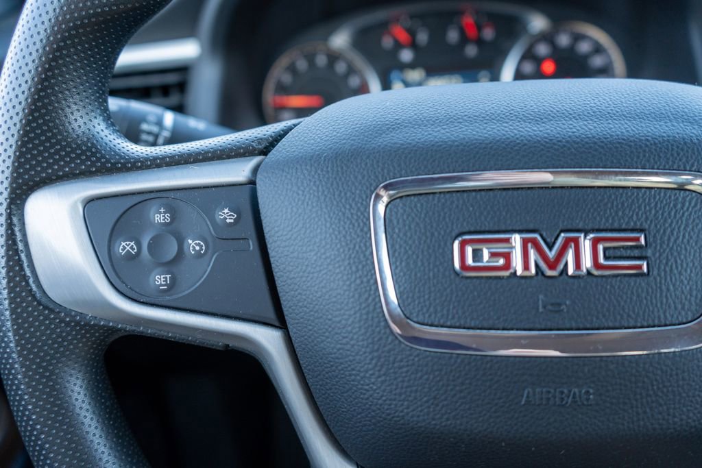 Used 2023 GMC Acadia SLE w/ Driver Convenience Package image 29