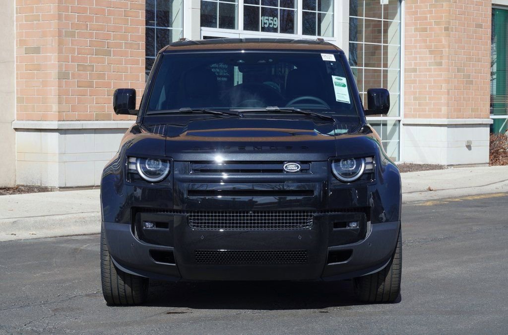 New 2026 Land Rover Defender 130 S image 4