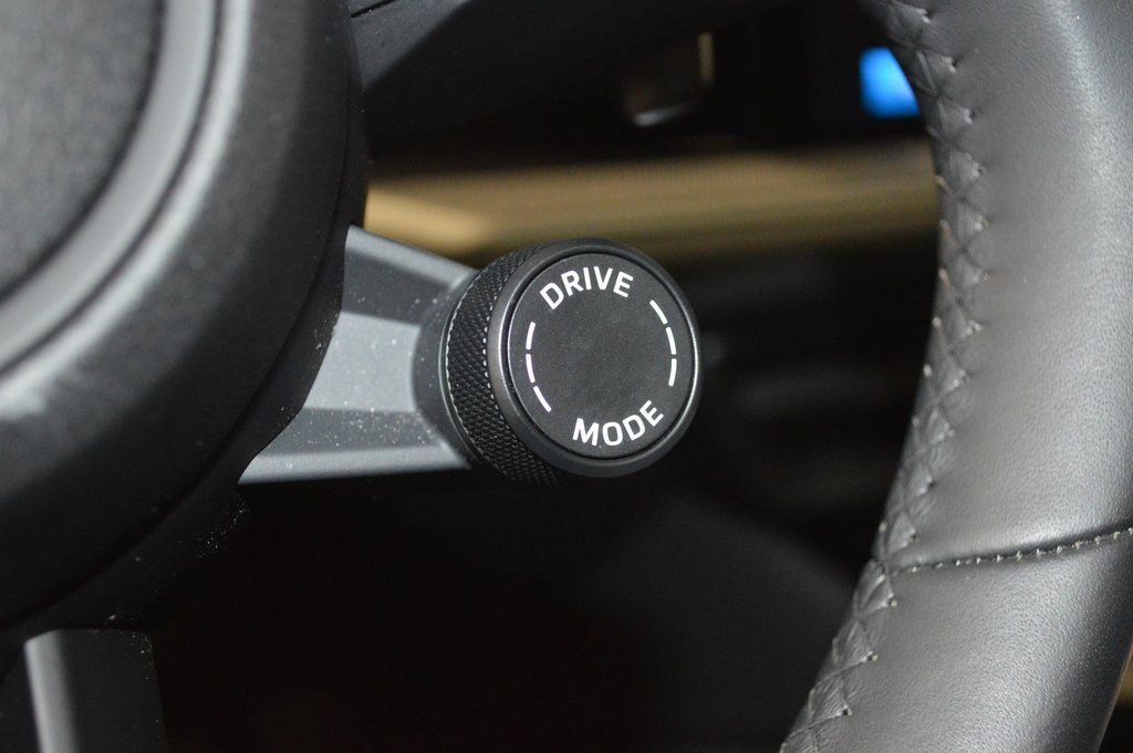 Certified 2025 Porsche Cayenne image 21