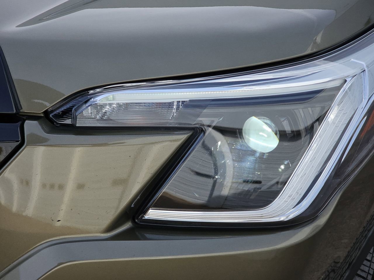 Certified 2023 Subaru Forester Premium image 37