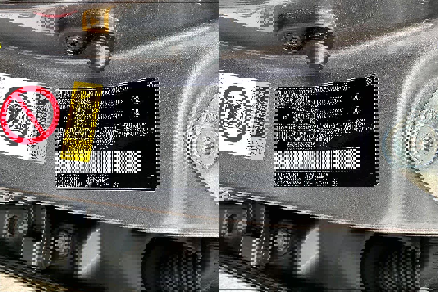 Used 2017 Toyota Highlander LE image 32