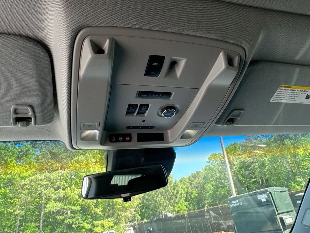 Used 2017 Cadillac Escalade Premium Luxury image 19