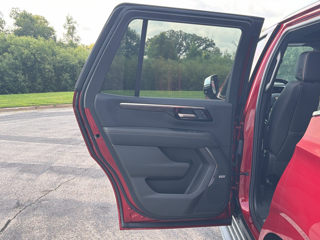 New 2026 Chevrolet Tahoe Premier w/ Sun And Tow Package AWD/4WD image 35