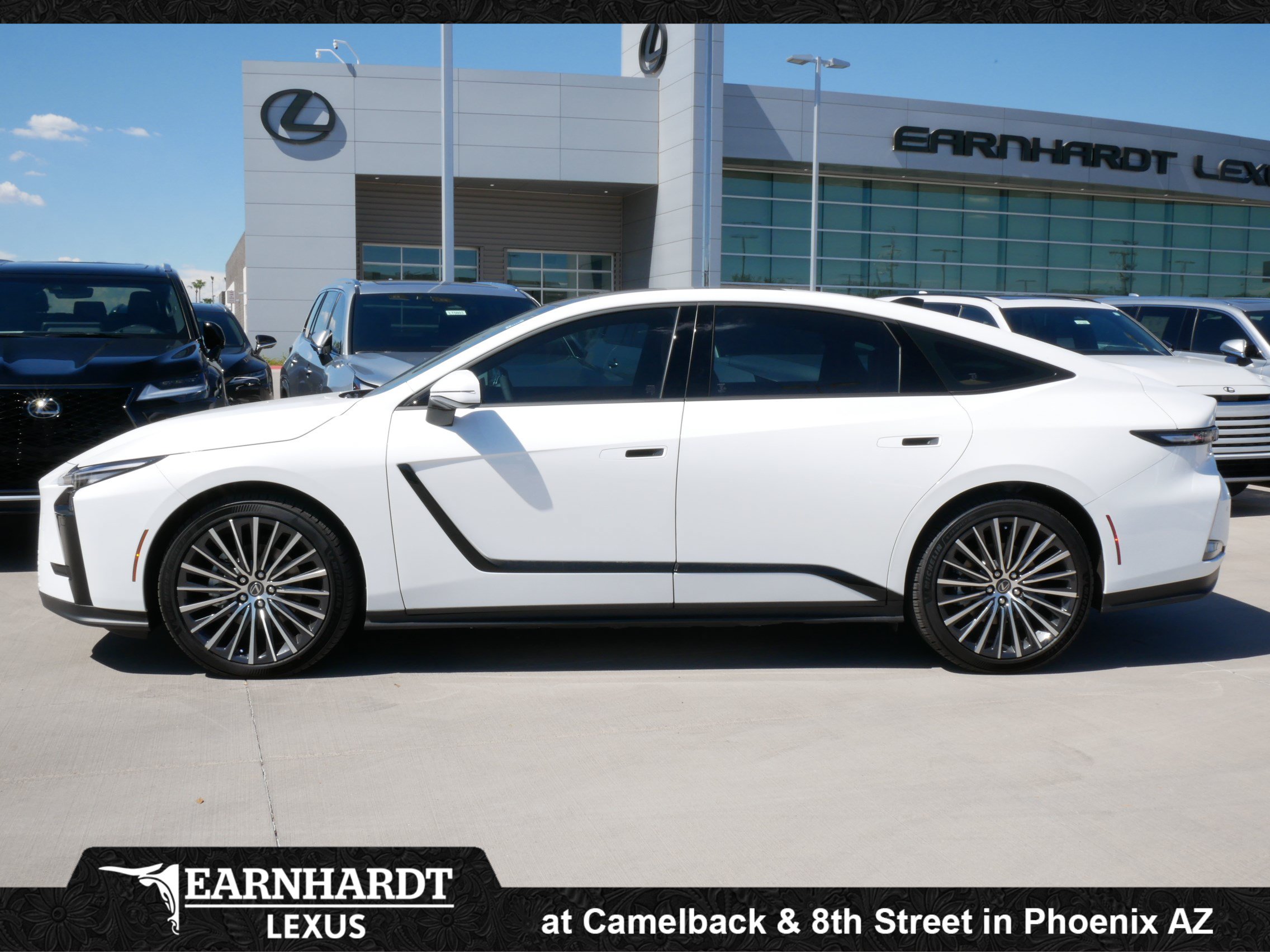 New 2026 Lexus ES 350e w/ Convenience Package FWD image 3