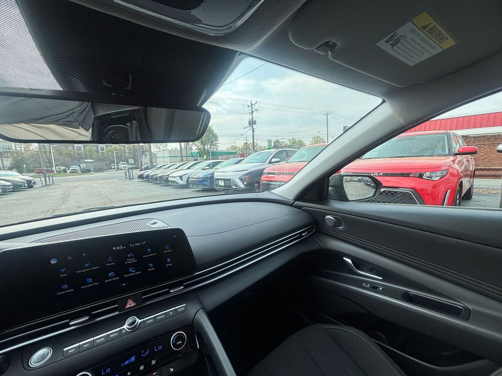 Used 2025 Hyundai Elantra SEL FWD image 38