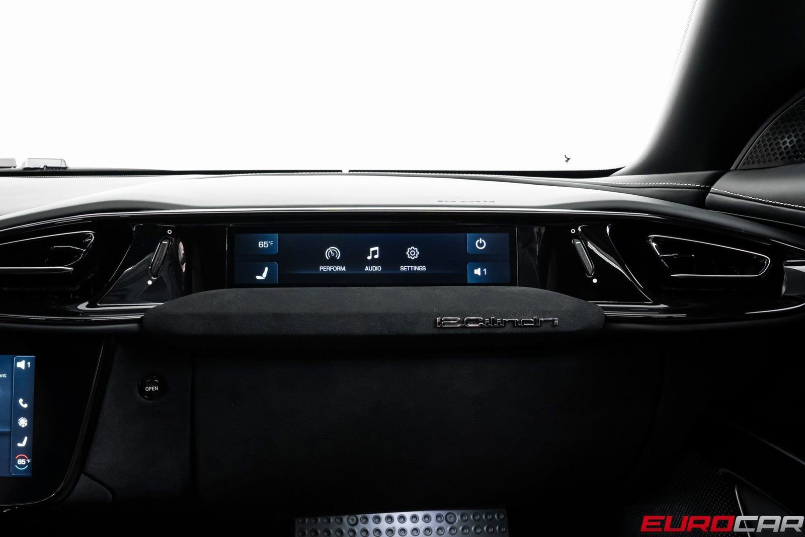 Used 2025 Ferrari 12Cilindri image 33