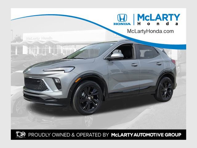 Used 2024 Buick Encore GX Sport Touring FWD image 1