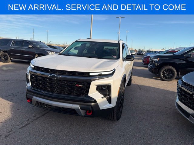 Used 2025 Chevrolet Traverse Z71 w/ Enhanced Driving Package AWD/4WD image 7
