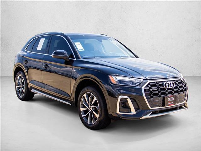 Used 2023 Audi Q5 2.0T Premium w/ Convenience Package AWD/4WD image 3