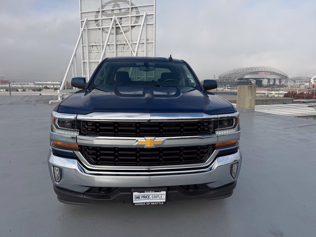 Used 2017 Chevrolet Silverado 1500 LT w/ All Star Edition AWD/4WD image 8