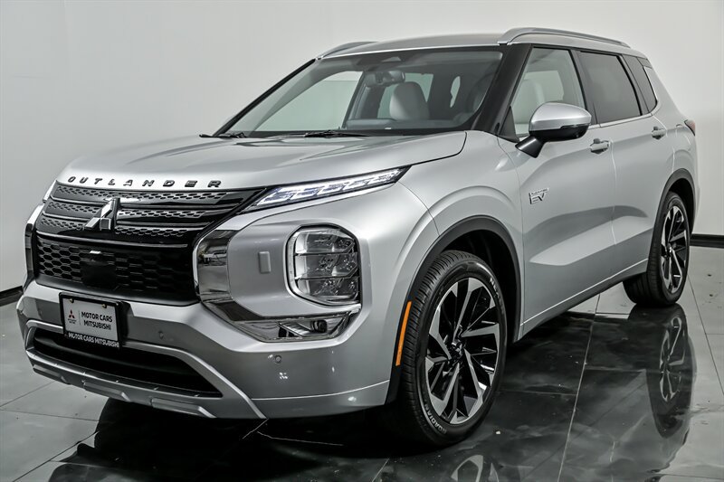 Used 2023 Mitsubishi Outlander SEL AWD/4WD image 5