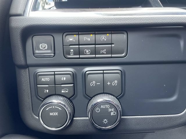 New 2026 Chevrolet Suburban LS AWD/4WD image 20