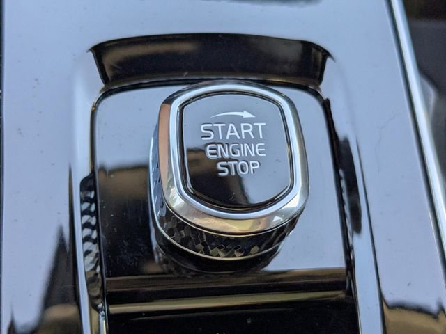 Certified 2025 Volvo XC90 T8 Plus w/ Protection Package Premier image 38