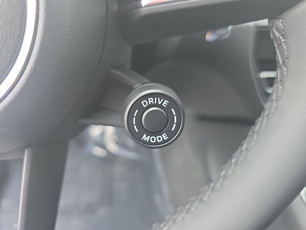 New 2026 Porsche Macan image 36