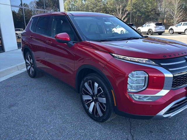 New 2026 Mitsubishi Outlander SE image 3