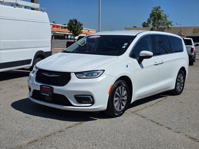 Certified 2023 Chrysler Pacifica Touring-L FWD image 10