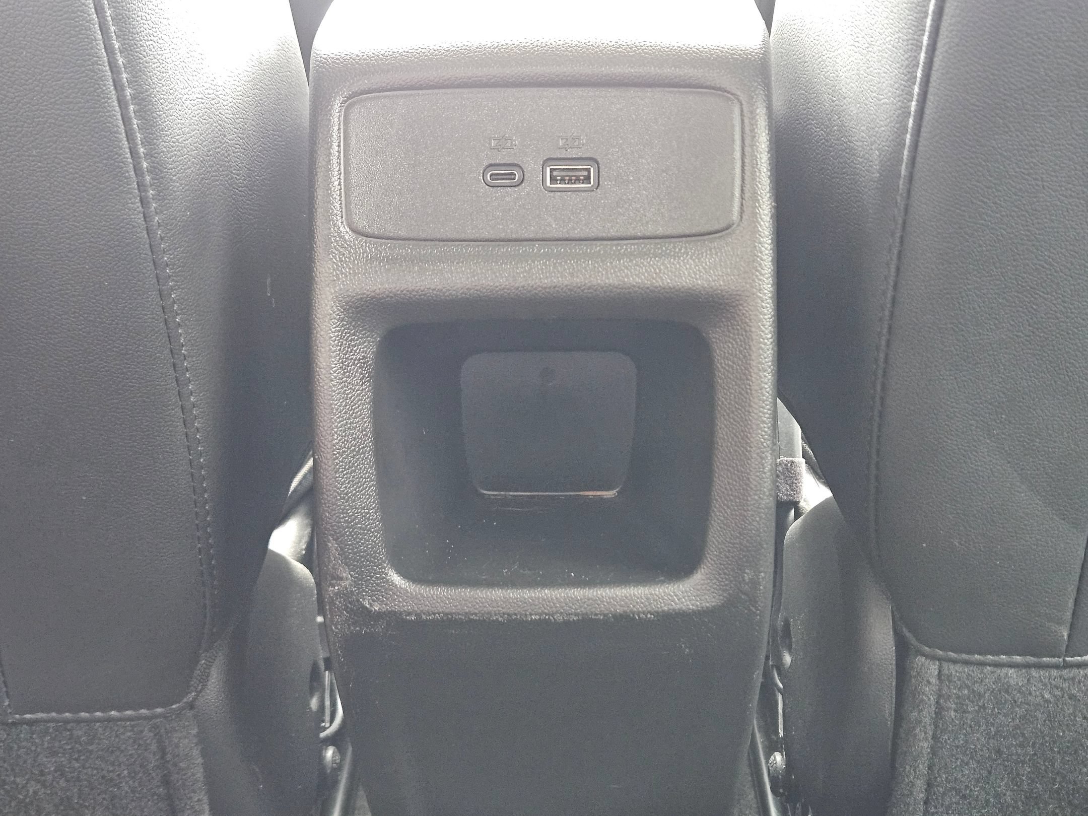 Used 2025 Chevrolet Trax LT w/ LT Convenience Package FWD image 27