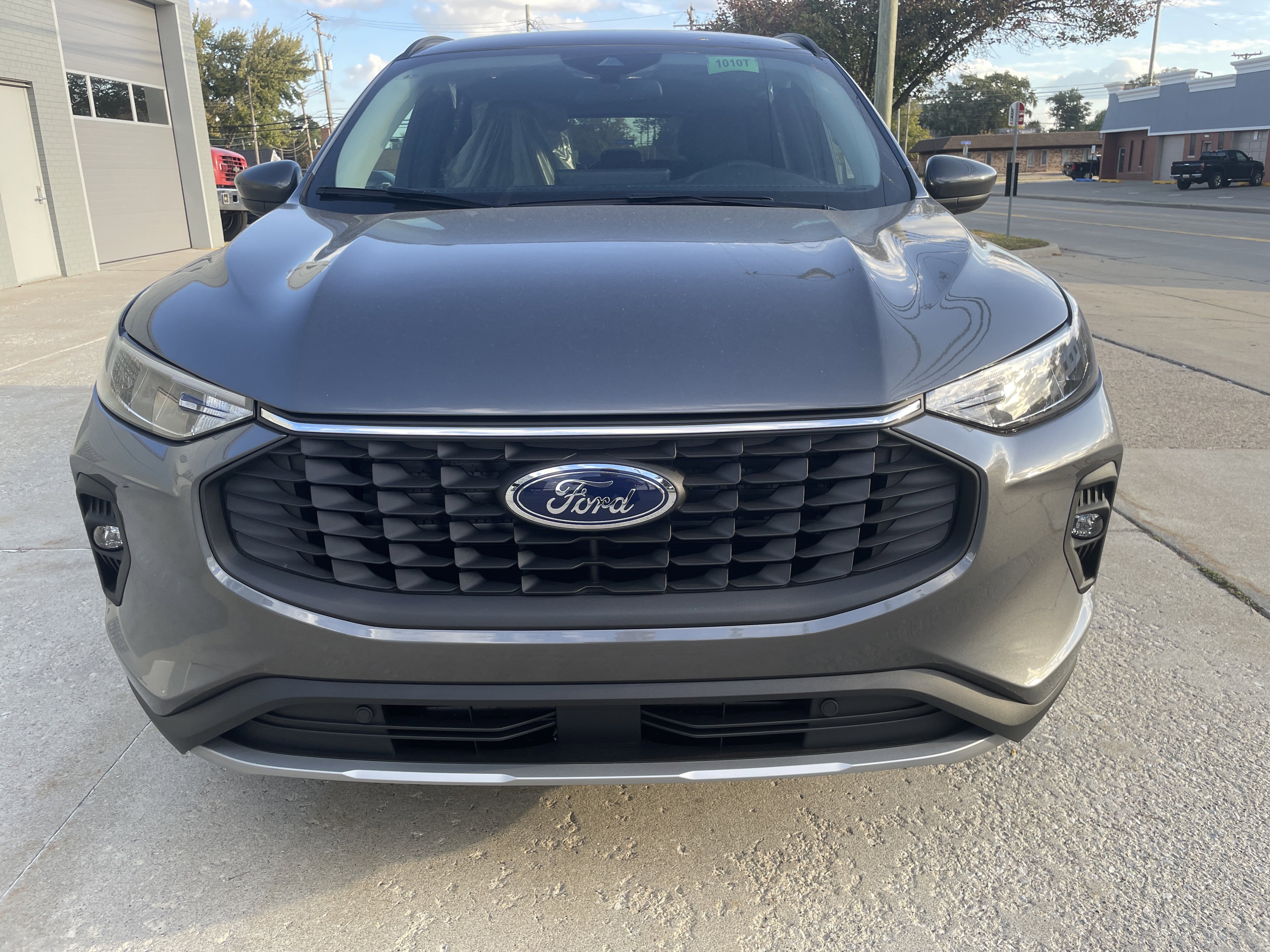 New 2026 Ford Escape SE image 9