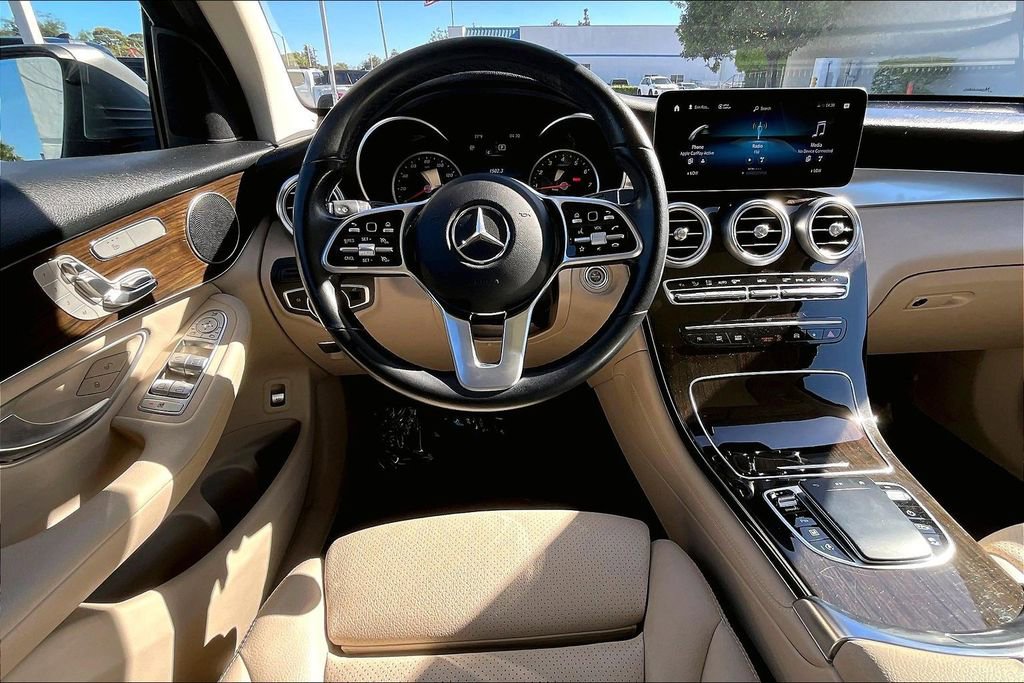 Used 2021 Mercedes-Benz GLC 300 image 8