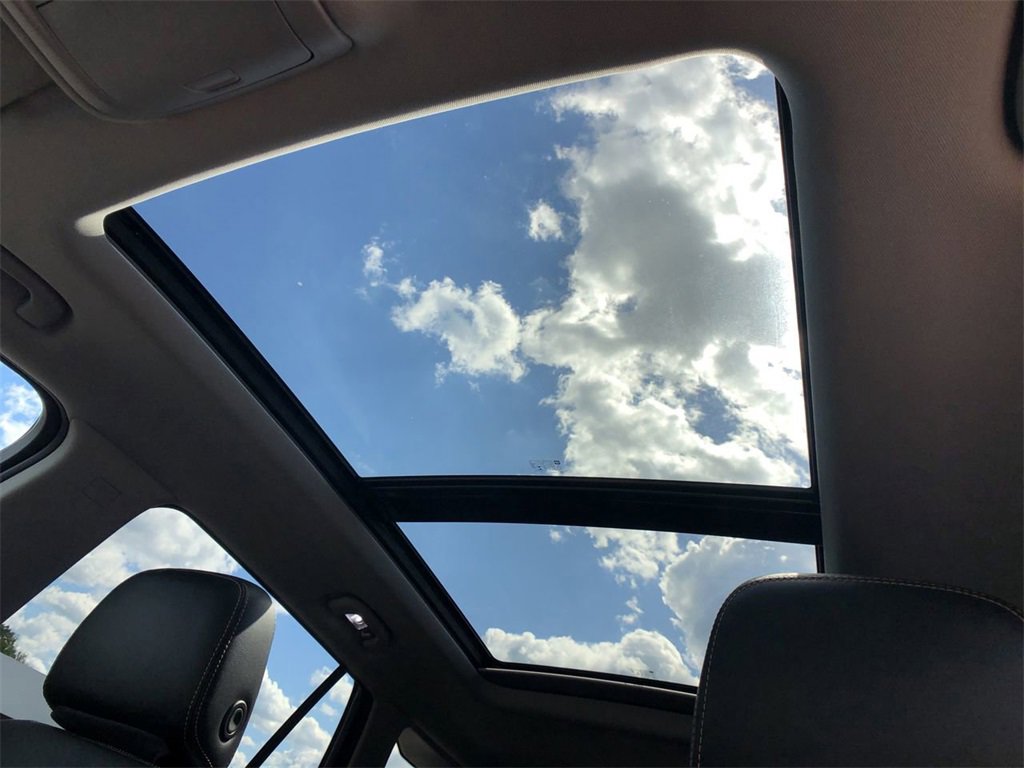 Used 2020 GMC Terrain SLT w/ Preferred Package image 25