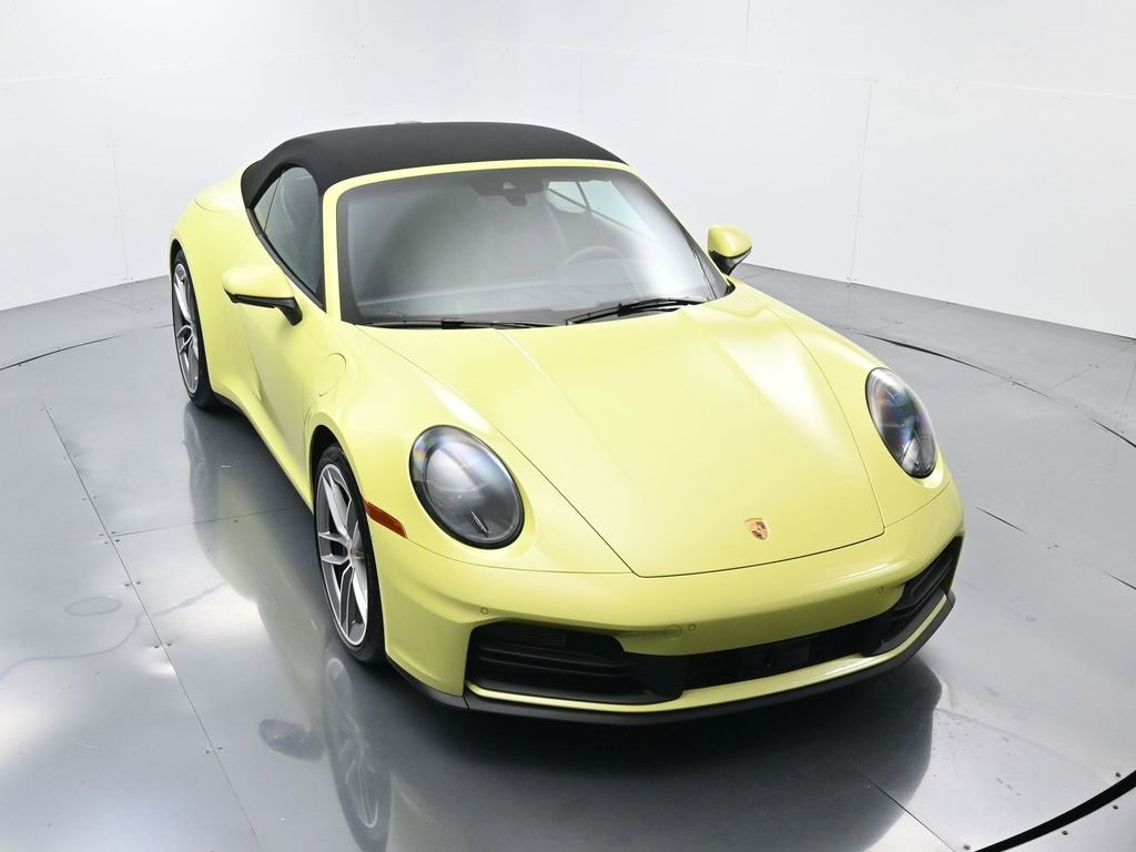 Used 2025 Porsche 911 Carrera image 32