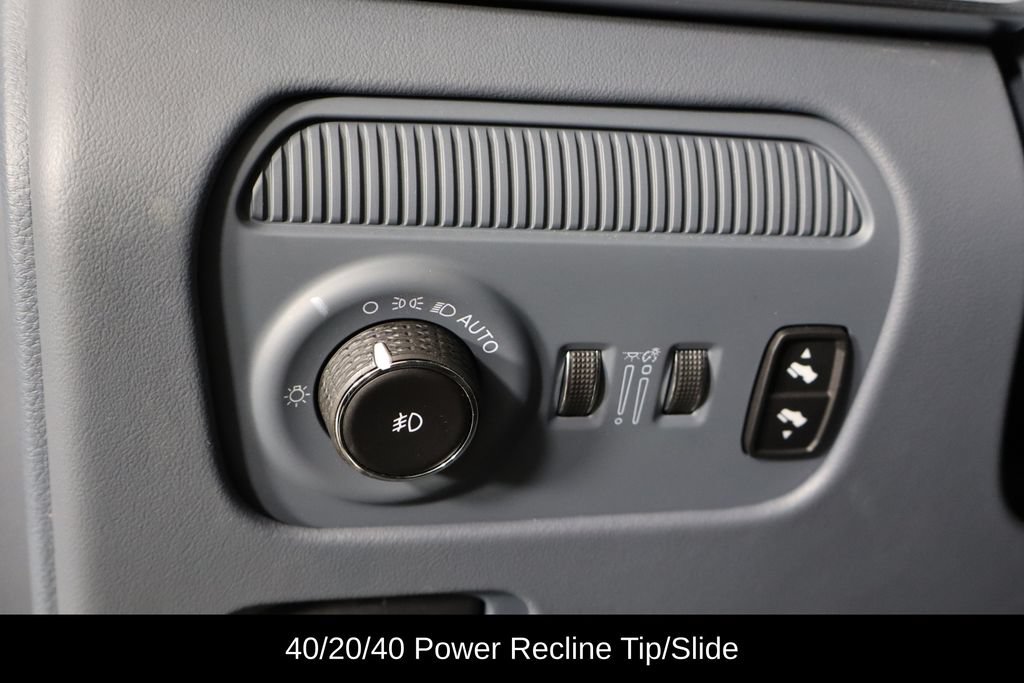 Used 2022 Jeep Grand Wagoneer Series II w/ Premium Group II AWD/4WD image 24