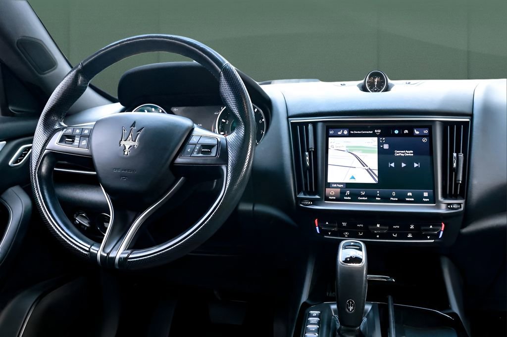 Used 2021 Maserati Levante image 32