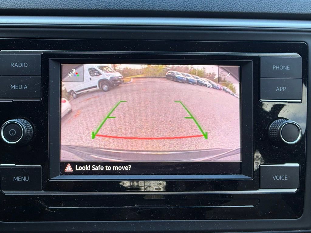 Used 2023 Volkswagen Atlas Cross Sport SE image 28