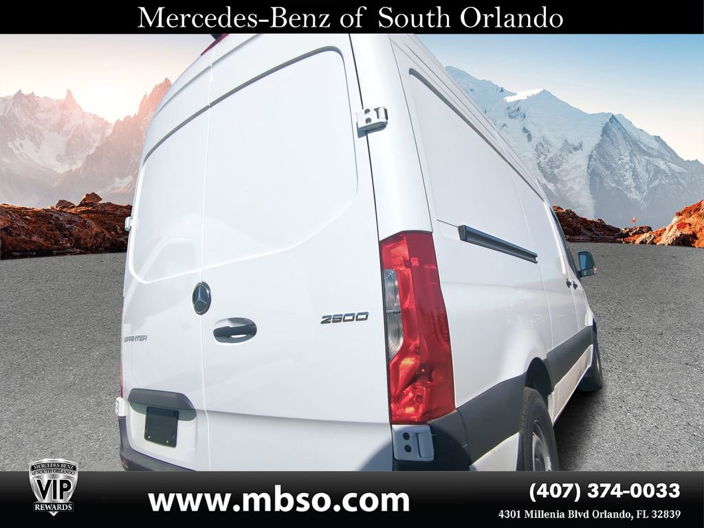 Used 2025 Mercedes-Benz Sprinter 2500 image 15