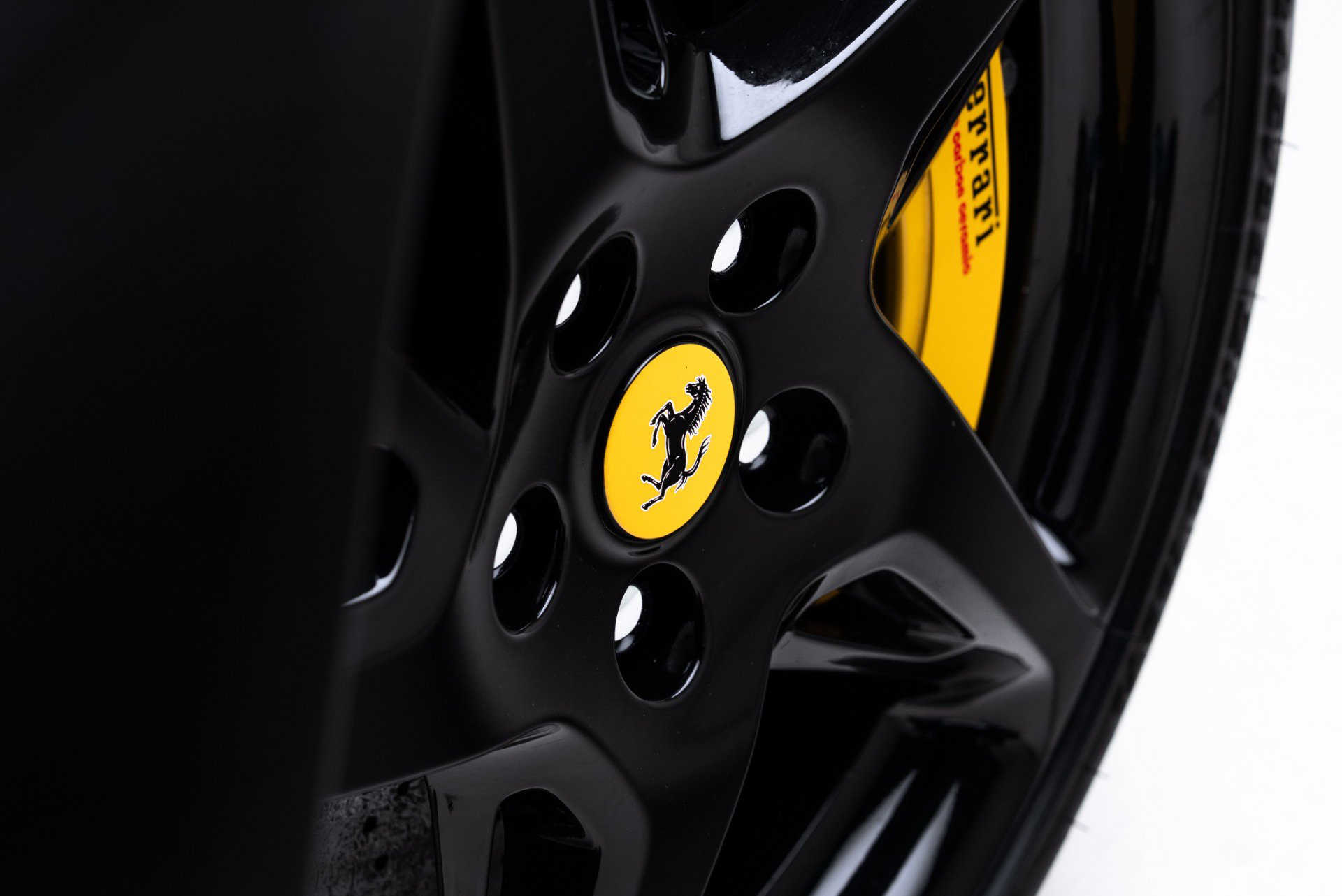 Used 2010 Ferrari 458 Italia Coupe image 18