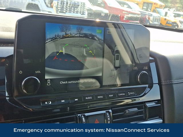 Used 2023 Nissan Pathfinder Platinum image 16