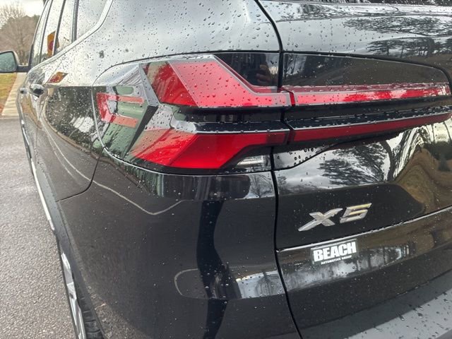 Used 2025 BMW X5 xDrive50e image 14
