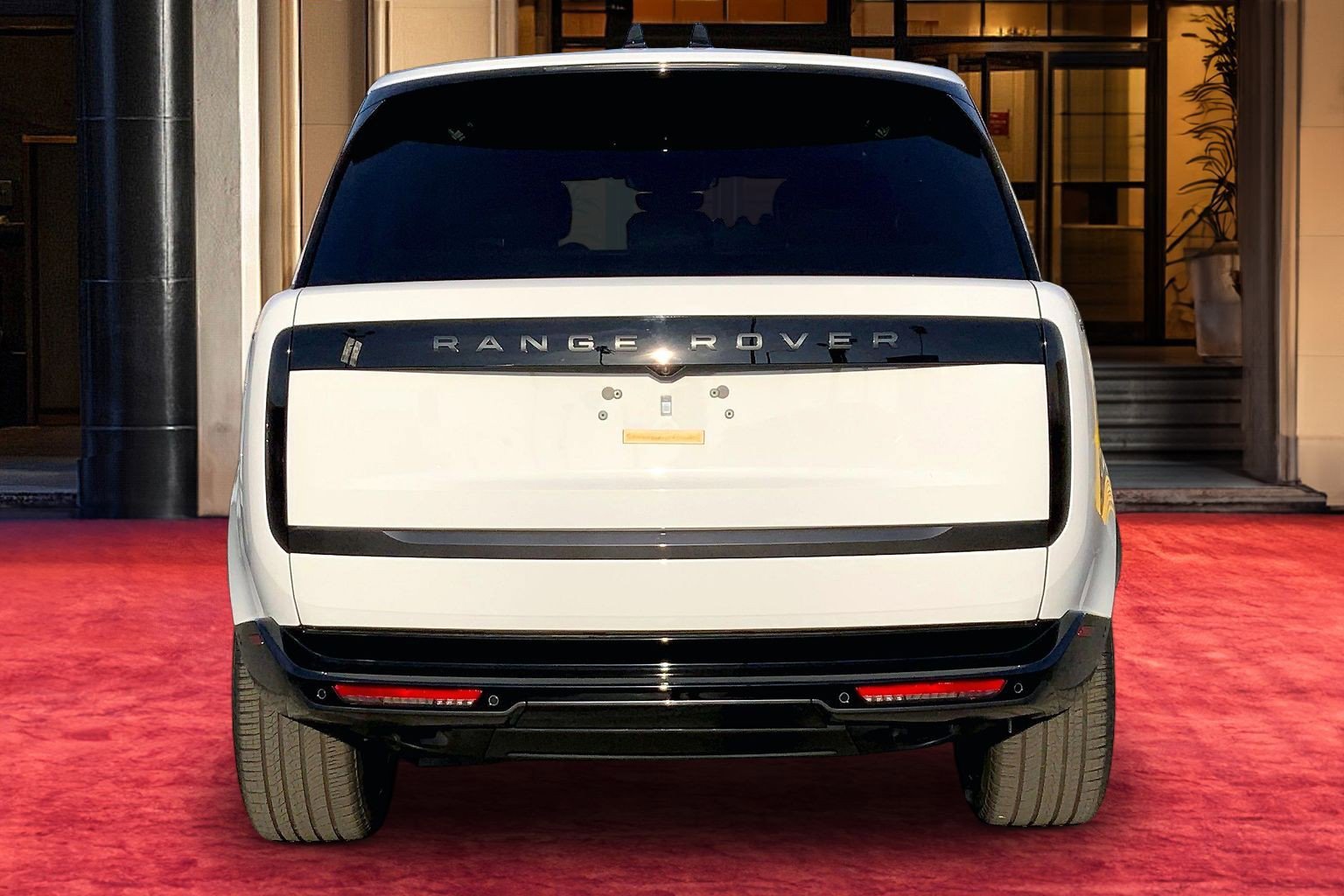 New 2026 Land Rover Range Rover SE AWD/4WD image 4