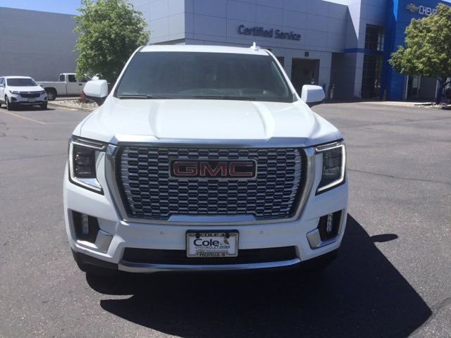 Used 2024 GMC Yukon XL Denali AWD/4WD image 4